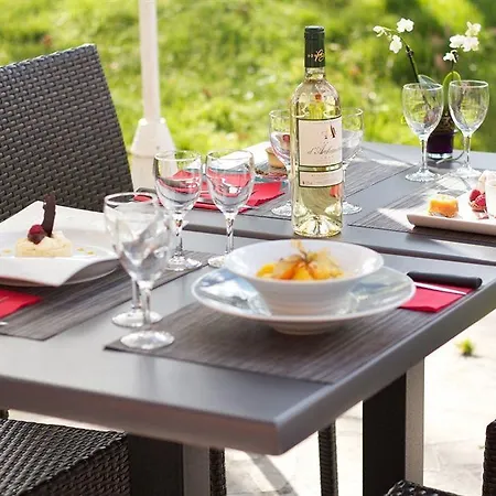 Hotel La Table De Cana-gradignan 3*