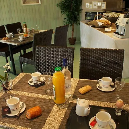 La Table De Cana-gradignan Hotel 3*