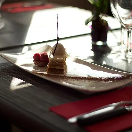 La Table De Cana-gradignan Hotel 3*